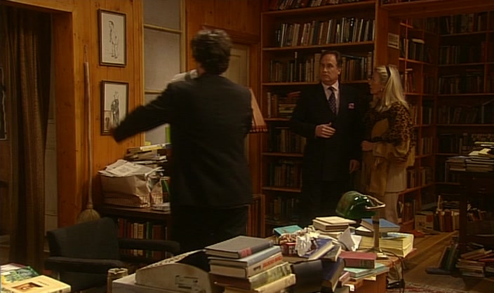 - TIME TO GO HOME! COME ON! - IT'S ONLY QUARTER TO THREE. 