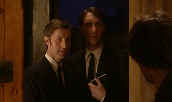 - ER, ARE YOU SURE? - YES! IN, IN! COME IN! 