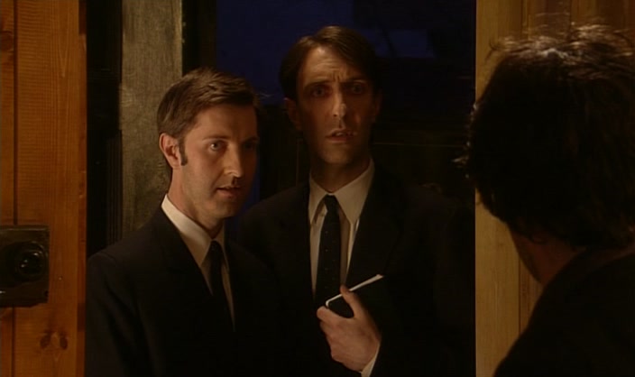 - ER, ARE YOU SURE? - YES! IN, IN! COME IN! 