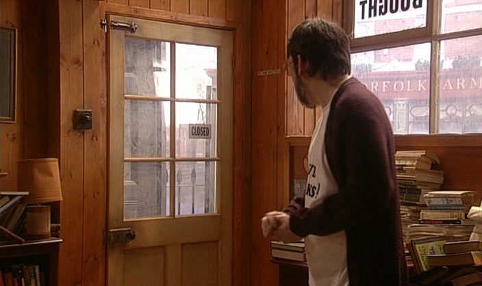 OH, MAYBE I'LL SWING BY THE BAKERY.  