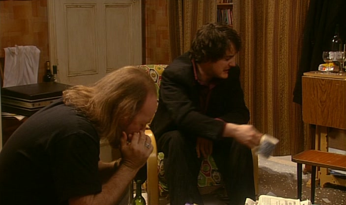 - OW! - I'M ASKING YOU A QUESTION! 