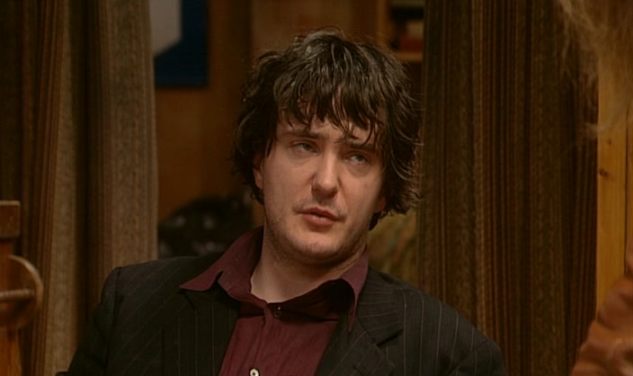 SARAH'S AN INTERIOR DESIGNER. SHE'S ON THAT PROGRAMME, 