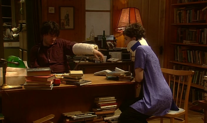 - WE'RE CLOSED. - WE'RE CLOSED! 