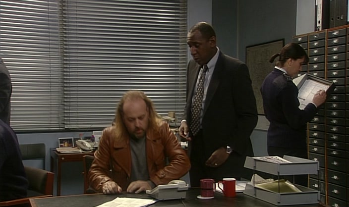 - NO, I'VE GOTTA GO. - NO, WAIT. 