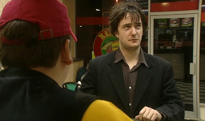 DOES THE... MAMBA BURGER COME WITH TASTY CHEESE? 