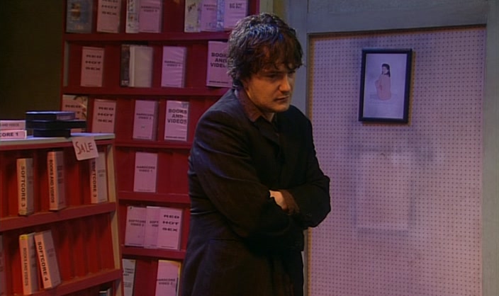 - THAT'S VERY SPECIFIC. - WELL, JUST KEEP LOOKING. 