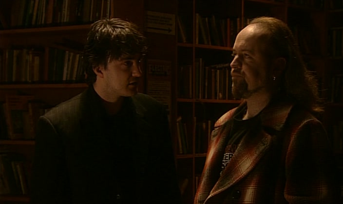 WHERE'S MY TART?! I WANT CHIPS AND TARTS! 