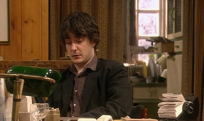 - SORRY I'M LATE. - NO, YOU'RE NOT LATE. NO. 