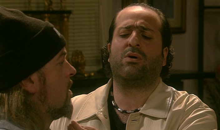 YEAH. OH, IS... IS LIKE A LITTLE BIRD. 