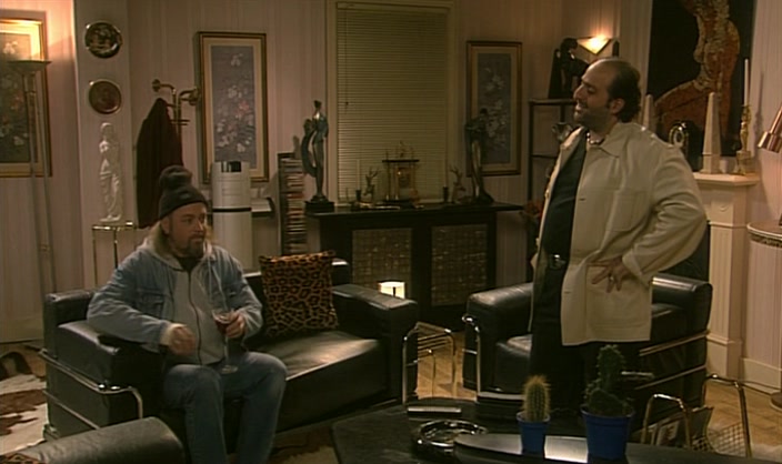 - OH... - NO, SIT DOWN, SIT DOWN... 