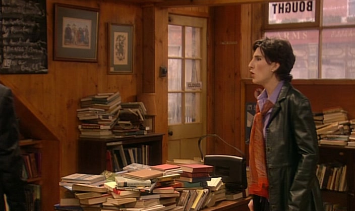 - AND YOU HATED HIS BEARD. - I KEPT FINDING IT EVERYWHERE! 