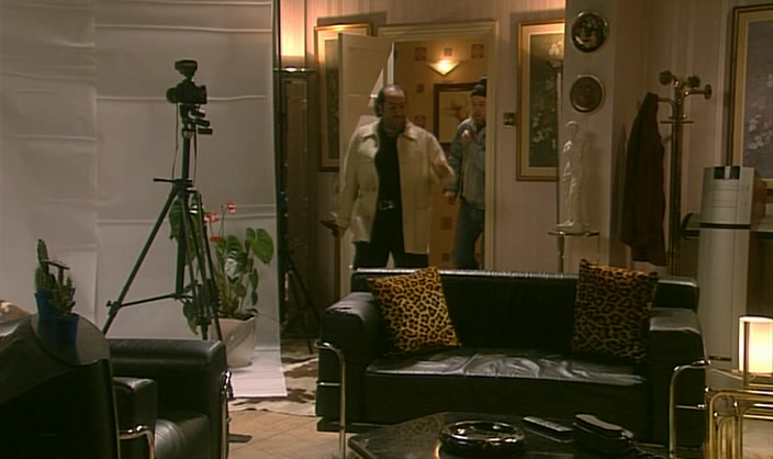 - (ITALIAN ACCENT) COME IN. - I WON'T STAY LONG... 