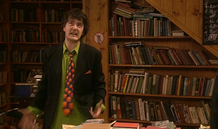 - AND YOU HATED HIS BEARD. - I KEPT FINDING IT EVERYWHERE! 