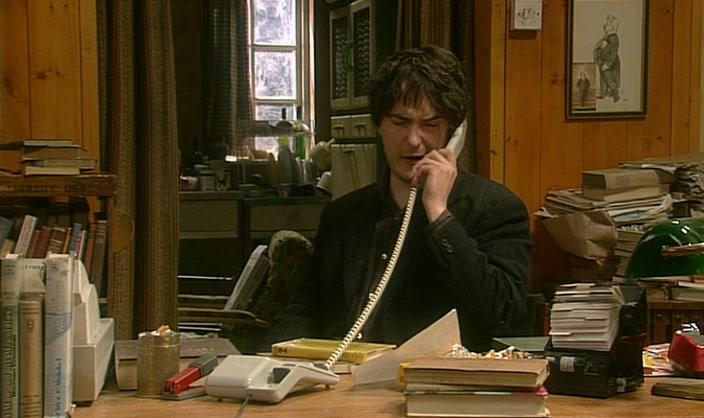 - BERNARD, HELLO? - MANNY, THE PHONE WAS RINGING! 