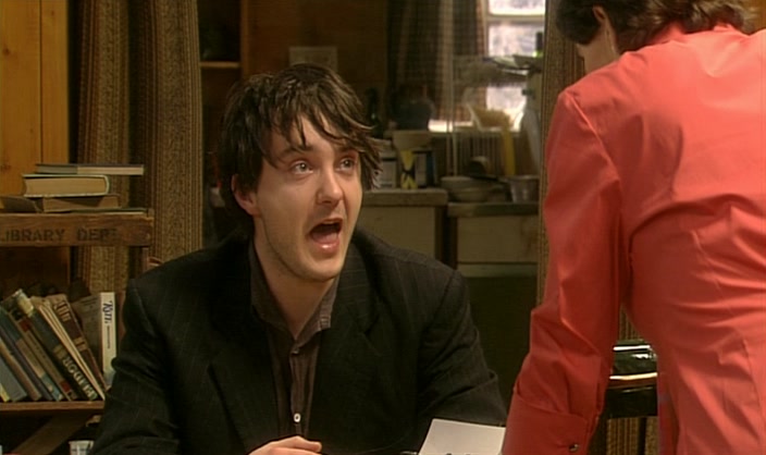 - DAVID BECKHAM... - THE FOOTBALLER! 