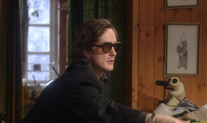 - NO, WAIT. IT'S YOURS. - NO! THAT BELONGS TO... WILLIAMS... 