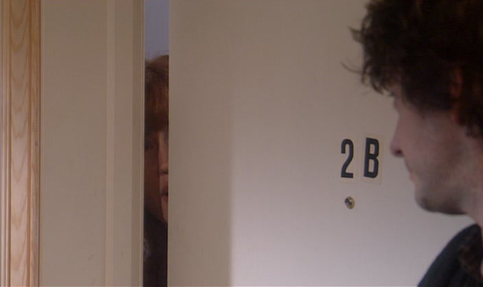- I'VE COME TO MEASURE THE ROOM. - WHY? 