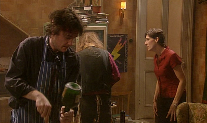 - FRAN, BE A WAITRESS. - NO, I'M SICK OF DOING FAVOURS. 