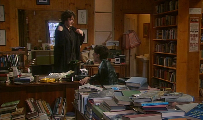 - IT'S THAT SERIOUS? - OH, YES. 