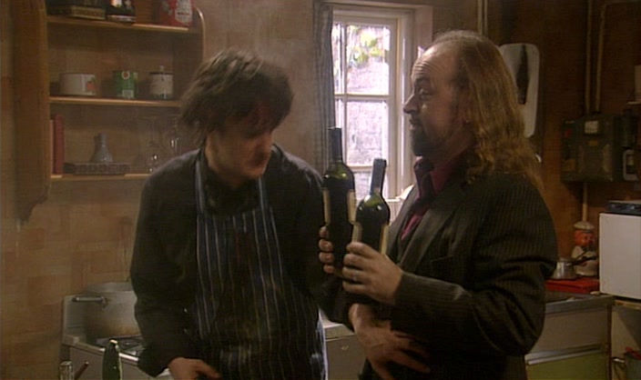 - IL N'Y A PAS D'ANYTHING ELSE. - (CREATURES GRUNTING) 