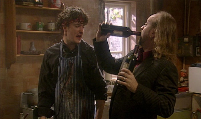 - IL N'Y A PAS D'ANYTHING ELSE. - (CREATURES GRUNTING) 