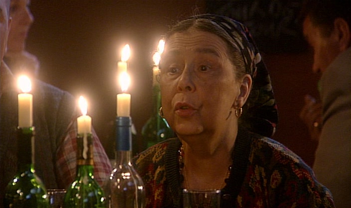 - FRAN, OUR FOOD'S VERY LATE. - FRAN, MAKE FOOD COME. 