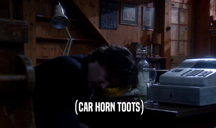 (CAR HORN TOOTS)  