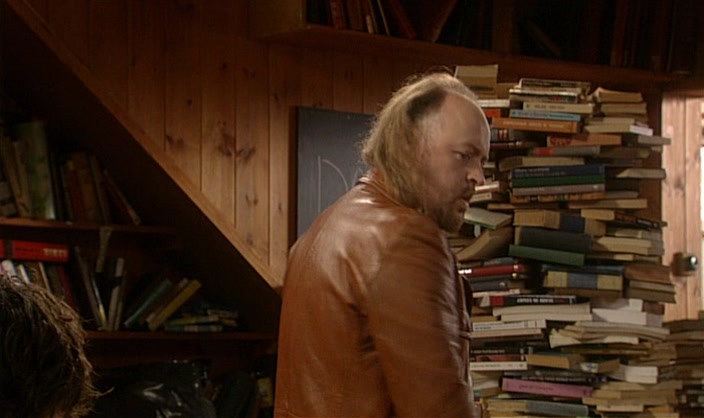 - THAT'S IT. YOU'RE EVICTED. - WHAT? 