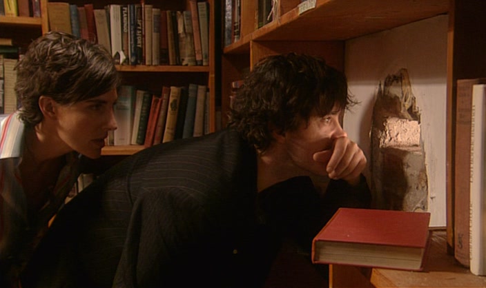 - IS THIS REALLY HELPING? - NOW HE'S GOING UP THAT LITTLE LADDER. 