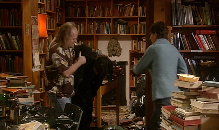 - YEAH, JUST GIVE US A HAND, WILL YOU? - OK. 