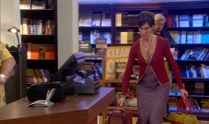 - OH, FRAN. HOW WAS YOUR TRIP? - MANNY, COME BACK TO THE SHOP. 