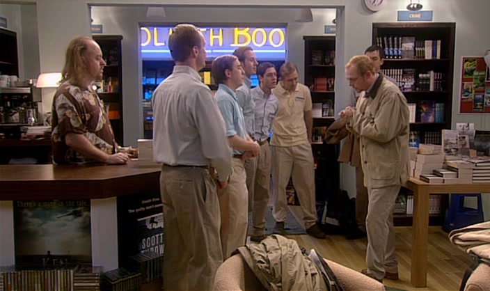 OK, HUDDLE TIME, HUDDLE TIME. GATHER ROUND, GUYS. (CLEARS THROAT) 