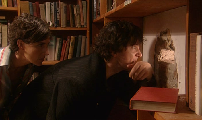 - IS THIS REALLY HELPING? - NOW HE'S GOING UP THAT LITTLE LADDER. 