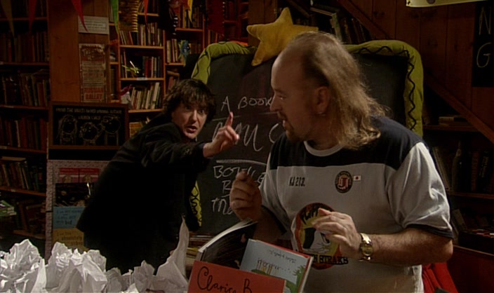 - LIQUORICE! - MANNY, THIS IS SOLID GOLD. SOLID GOLD! 