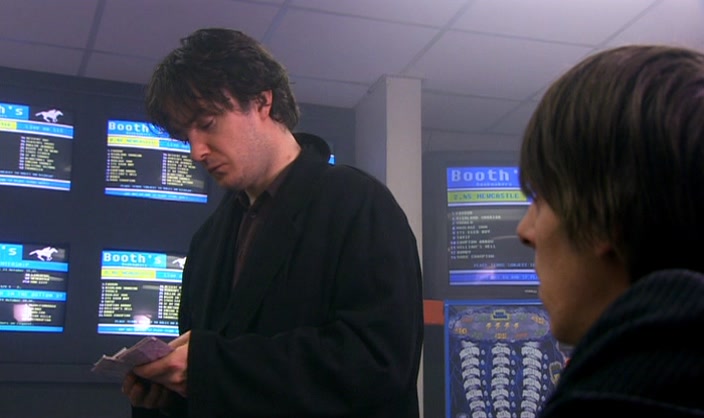 - D'YOU EVER PLAY POKER? - HM? NO. 