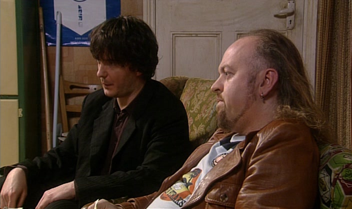 - OH, HE FELL. - WHAT HAPPENS WHEN THEY FALL? 