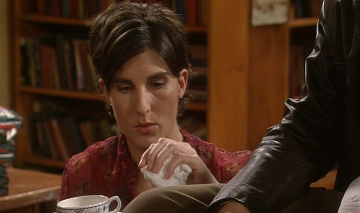 - YOU HAD DUST ON YOUR KNEES. - THANK YOU, FRAN. 