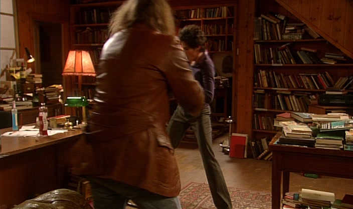 - (HONKS) TWO, THREE... - YEAH, FRAN, FRAN. 