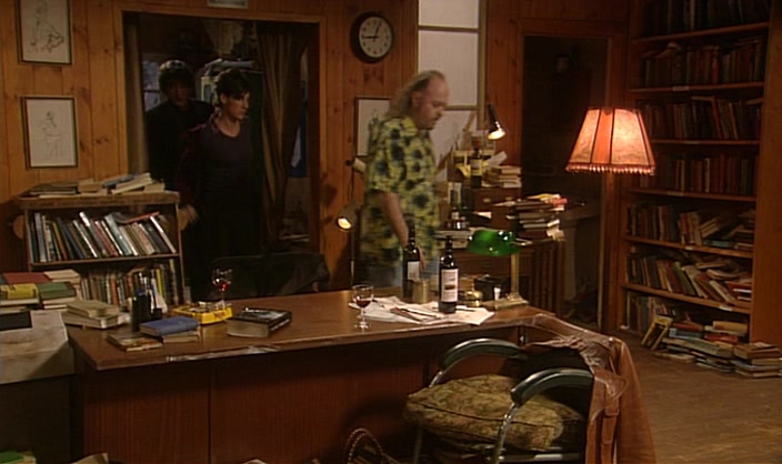 RIGHT, SO YOU DON'T WANT TO SIT IN THE GARDEN. 