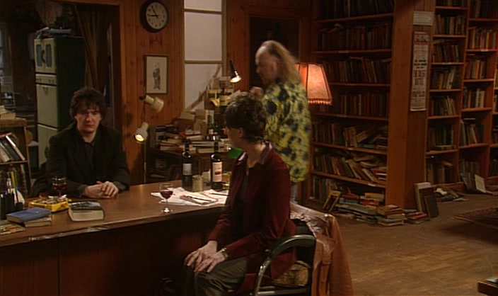 - I'M FEELING A BIT TOP-HEAVY. - AHH. 