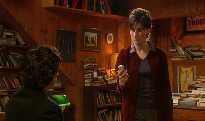- CAN IT STOP BORING CONVERSATIONS? - NO, NONE OF THEM CAN DO THAT. 