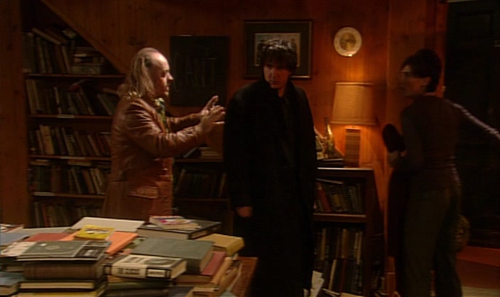- COME ON, COME ON. - OH, OH, WAIT. WE CAN'T GO YET. 