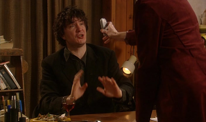 - CAN IT STOP BORING CONVERSATIONS? - NO, NONE OF THEM CAN DO THAT. 