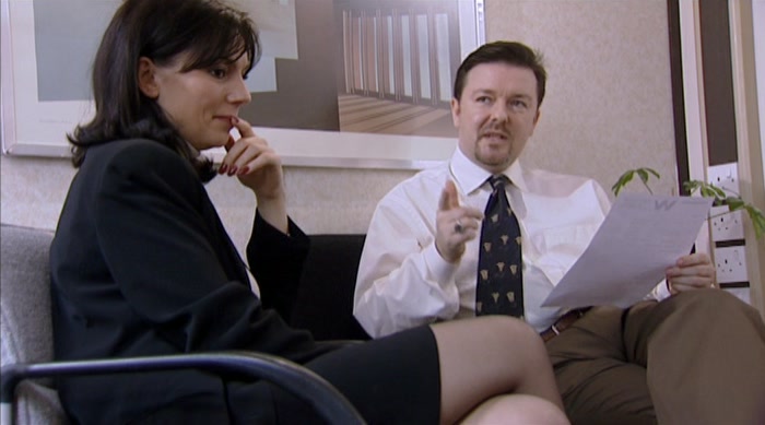 - IT'S FINCH. - CHRIS FINCH. BLOODY GOOD REP. 