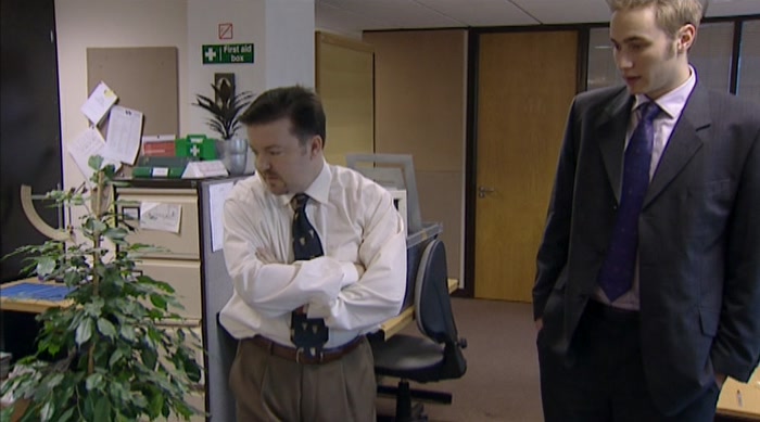 - THIS IS THE RECYCLING BIN. - RIGHT. 