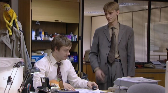 - GIVE IT BACK. - I'M JUST USING IT FOR A SECOND. 