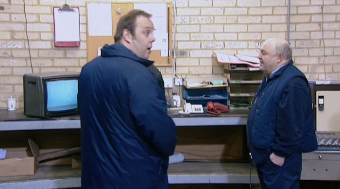 - GLYNN! - WHAT? 
