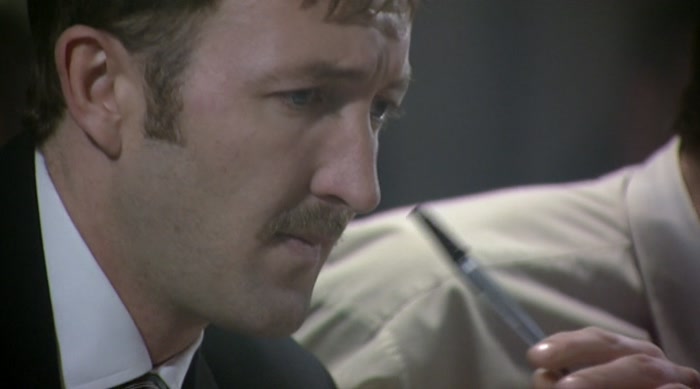 - I WANT YOU TO ANSWER, FINCHY! - WHAT IS IT? 