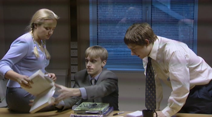 GARETH, WE'RE HAVING AN ARGUMENT. WE NEED YOUR HELP. 