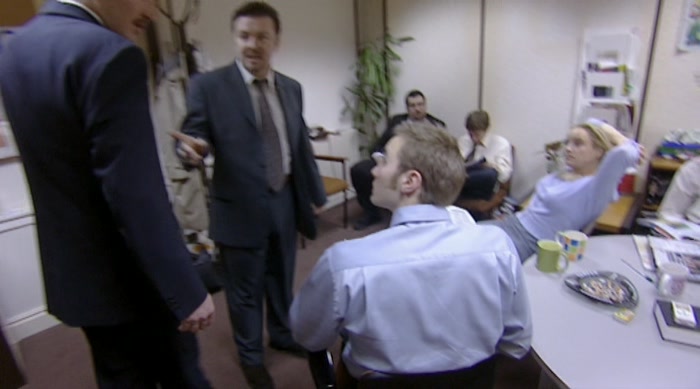 - RICKY, THIS IS CHRIS. - HELLO, MATE. 